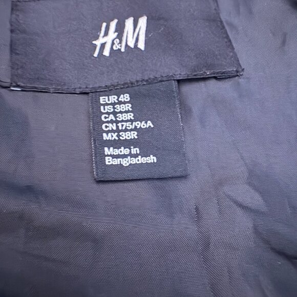H&M suit vest - Picture 2 of 3